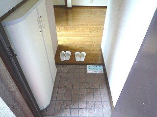 メゾン美杉|玄関.jpg